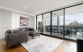 Kingston Foreshore Apt With Water Views - Hosted By Canstay